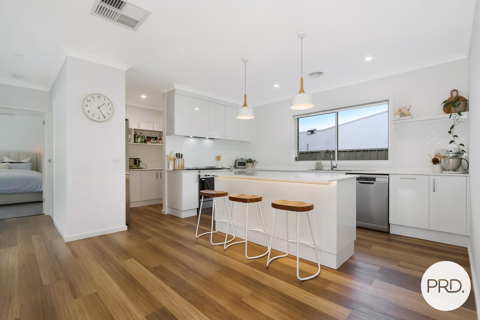 55 Southgate Drive LENEVA 5