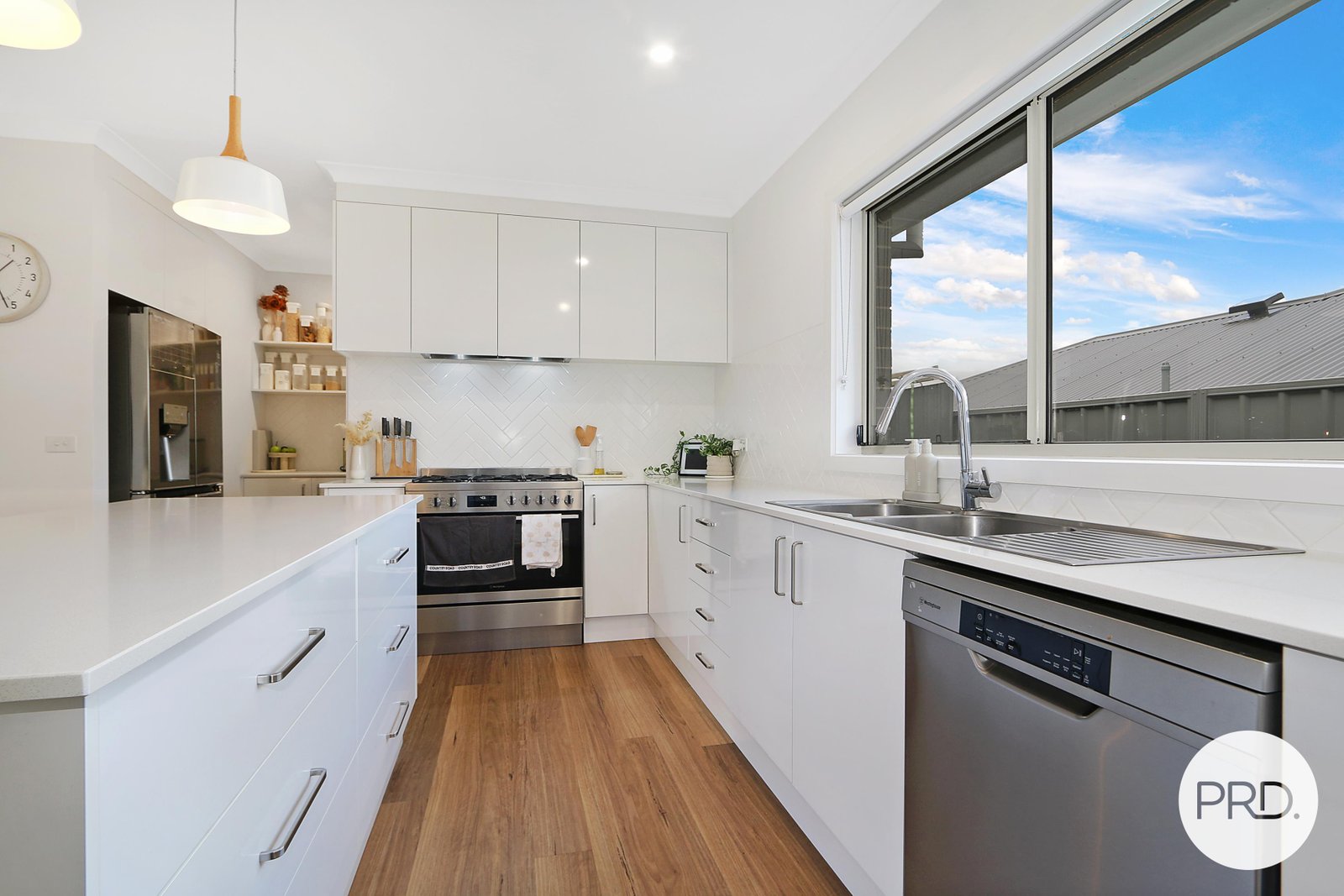 55 Southgate Drive LENEVA 6