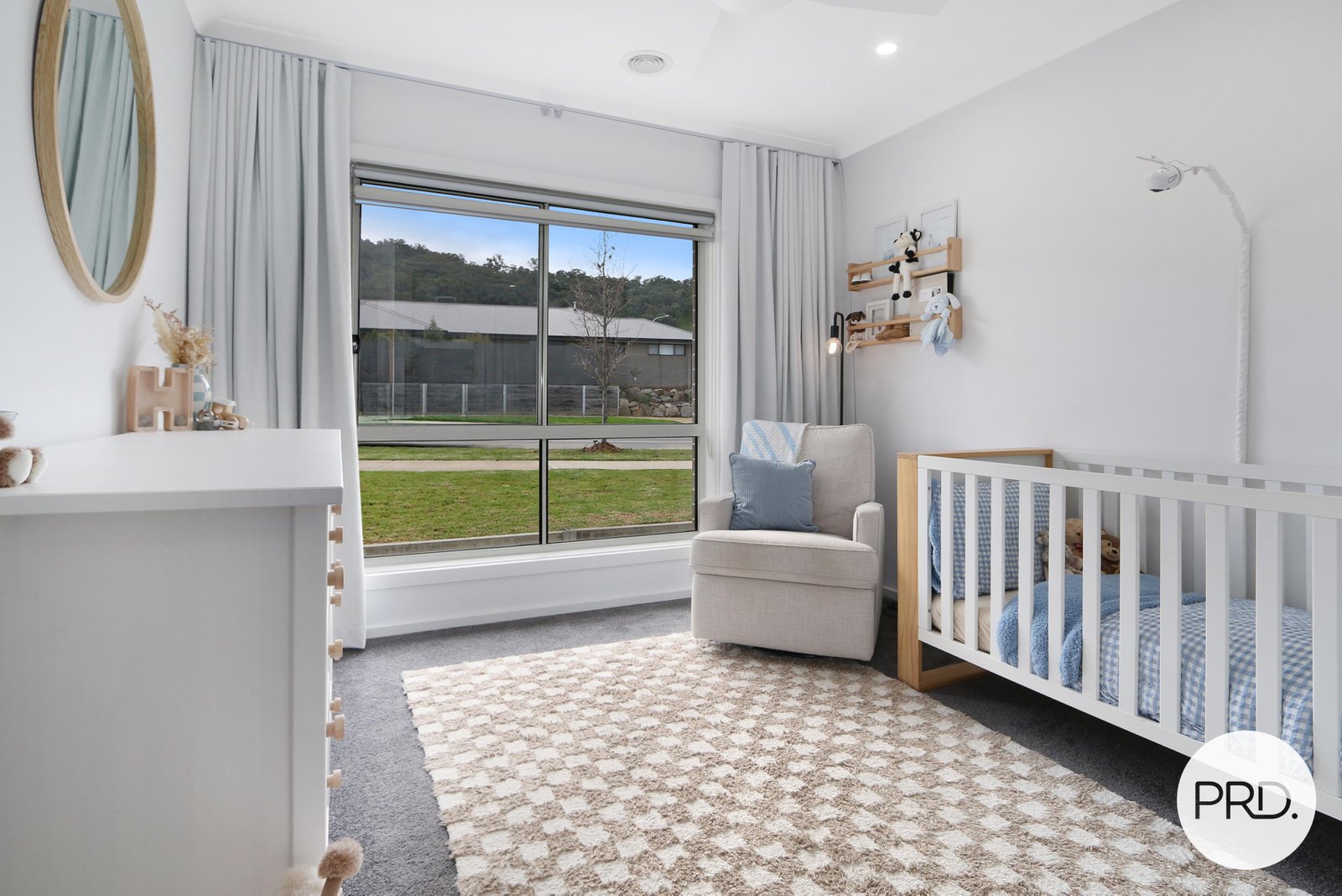 55 Southgate Drive LENEVA 14