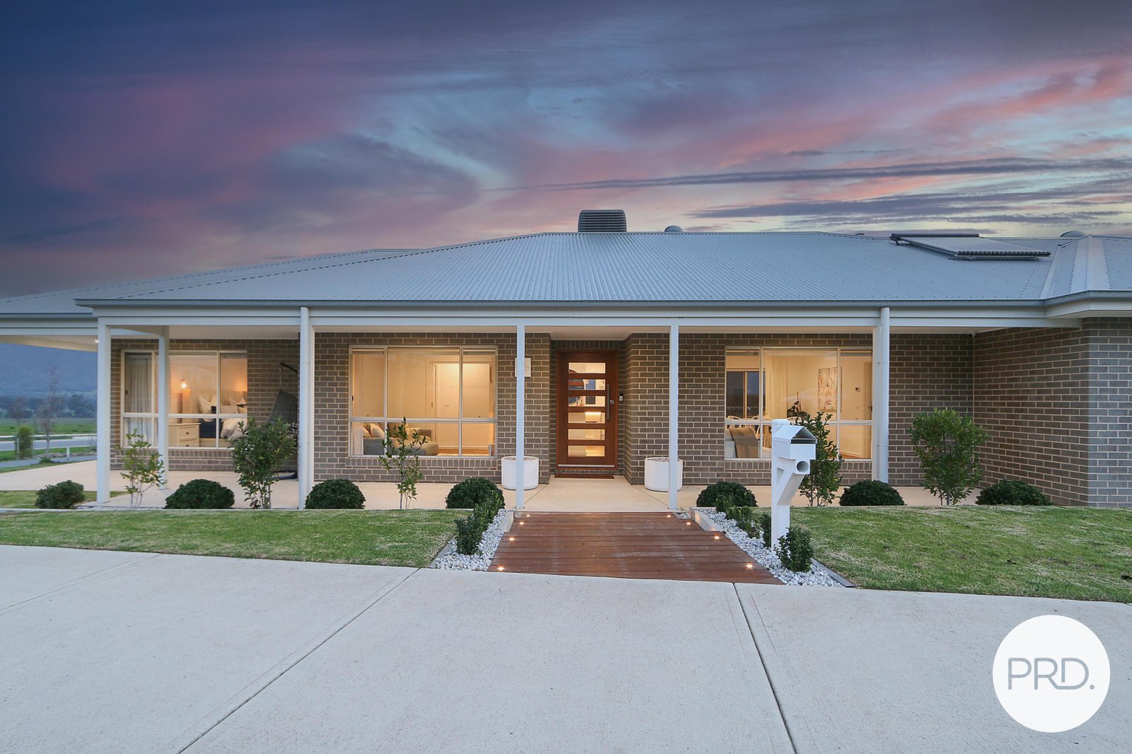 55 Southgate Drive LENEVA 22