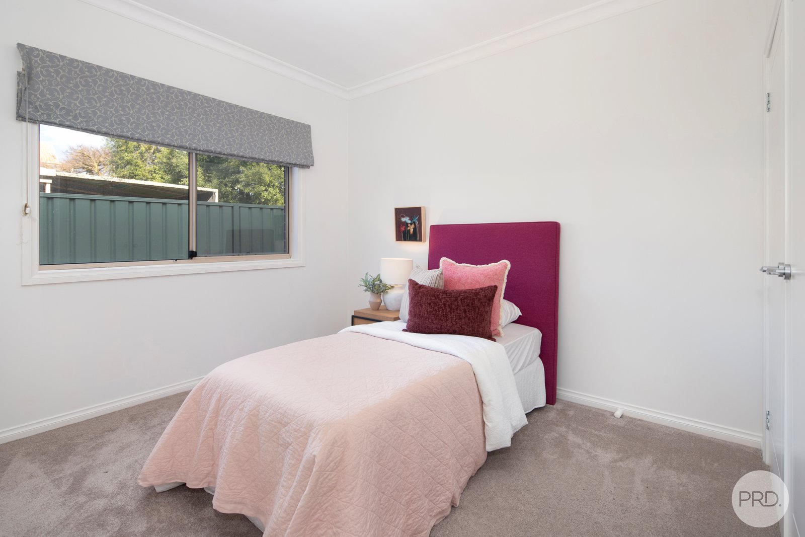 55 St Michaels Place LAKE GARDENS 13