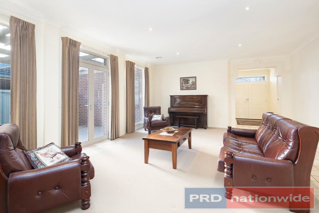 55 St Michaels Place LAKE GARDENS 5