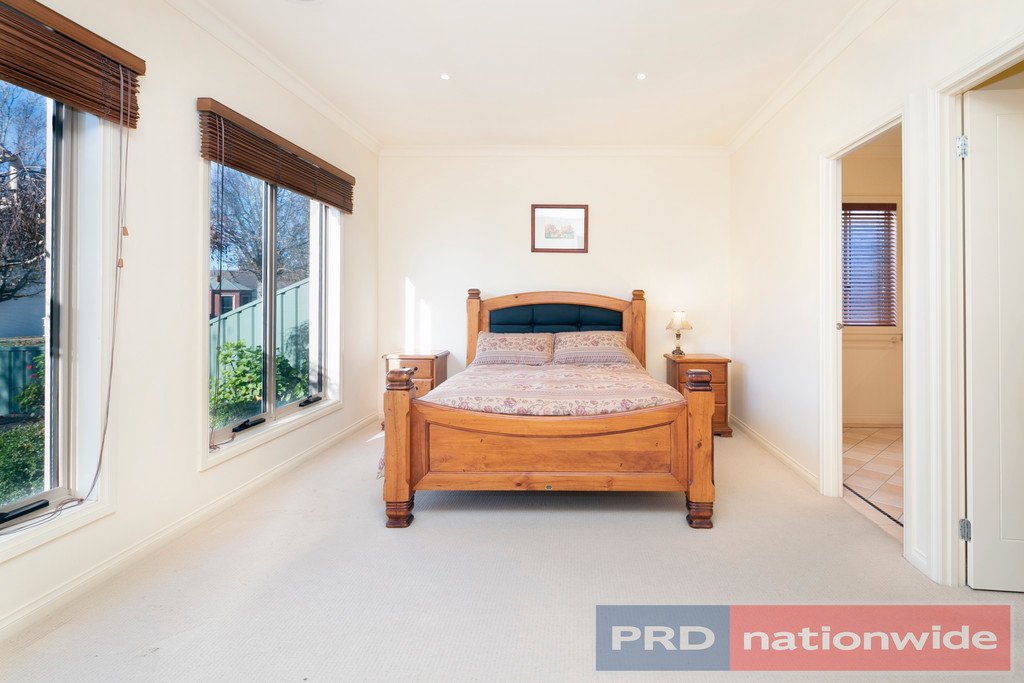 55 St Michaels Place LAKE GARDENS 7