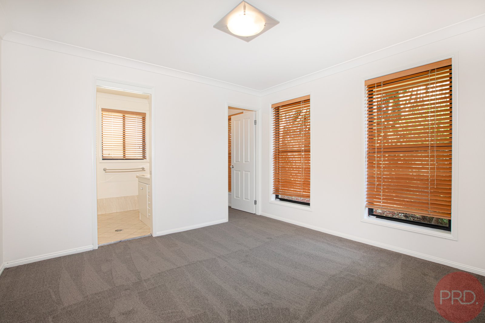 55 Streeton Drive METFORD 12