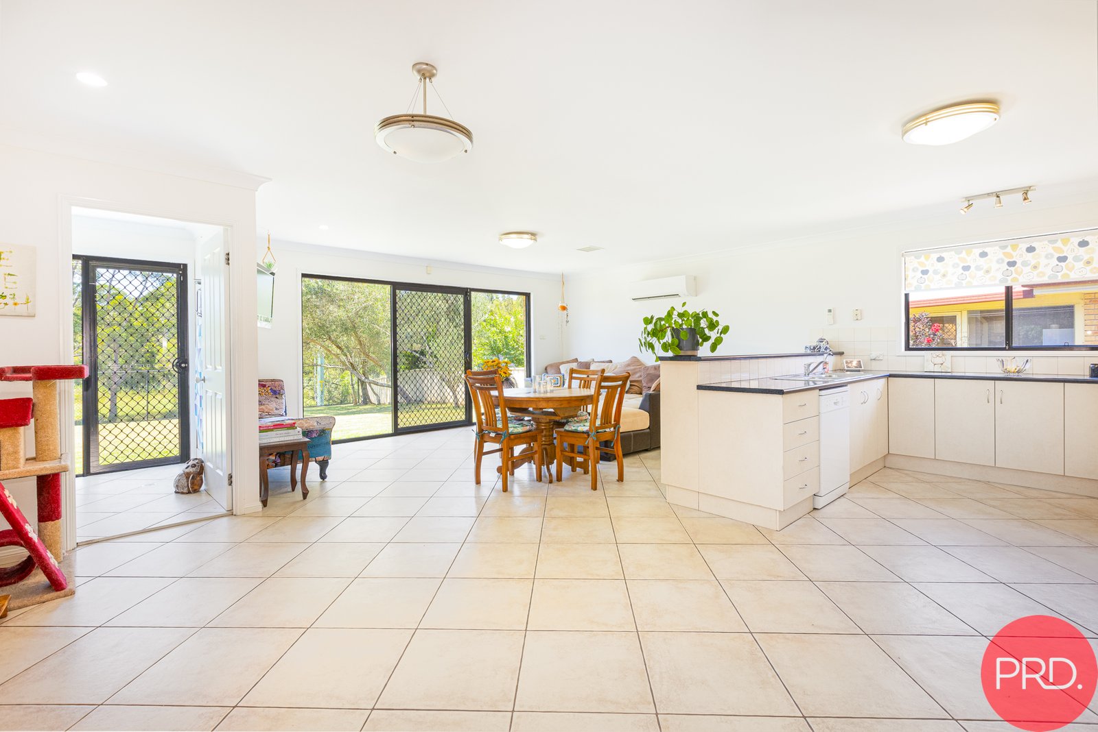 55 Streeton Drive METFORD 13