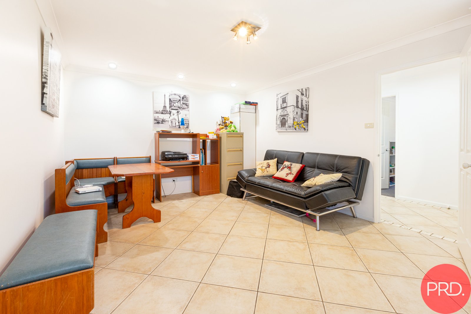 55 Streeton Drive METFORD 21