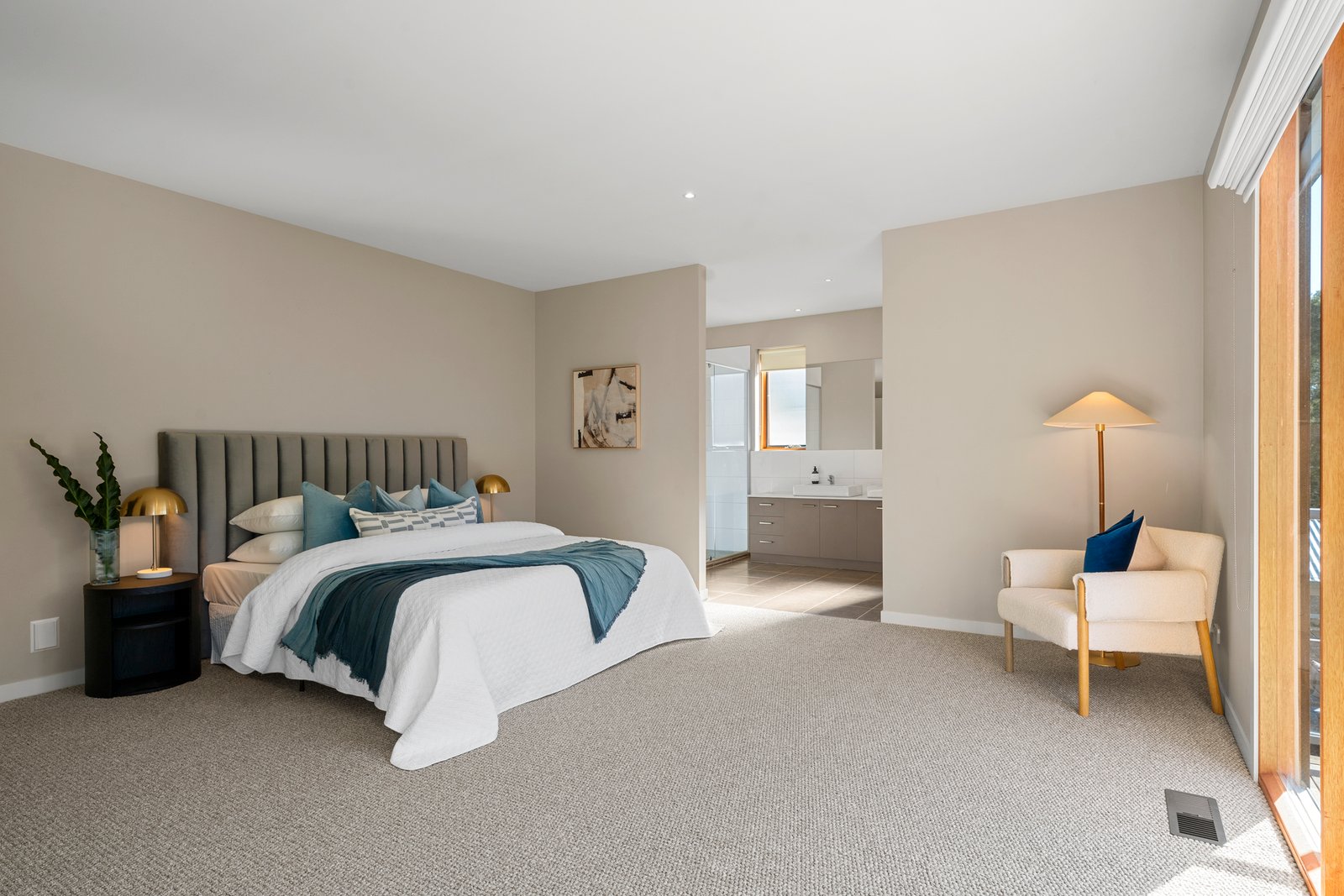 Real Estate and Property in 55 The Ridge, Mount Eliza, VIC