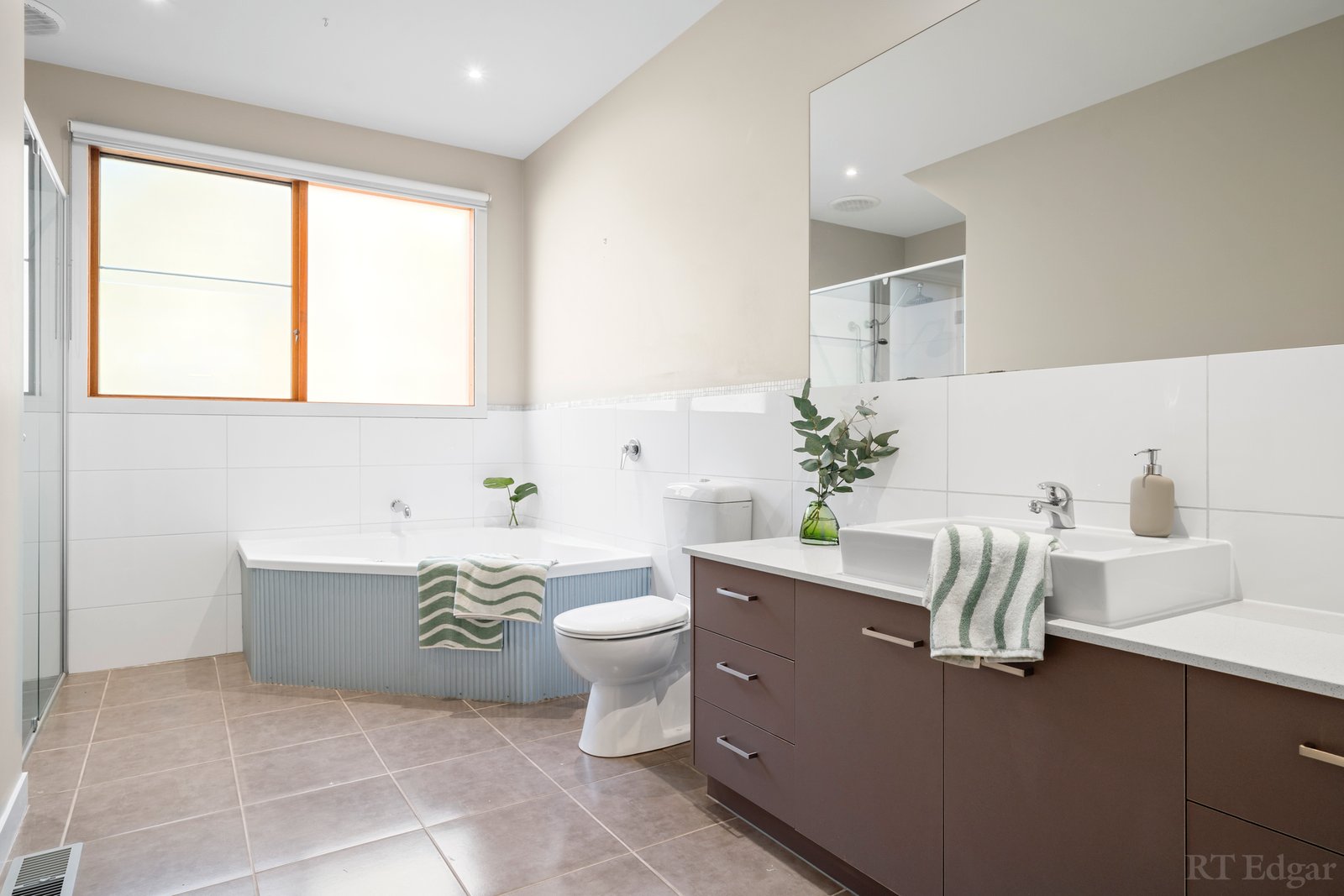 Real Estate and Property in 55 The Ridge, Mount Eliza, VIC