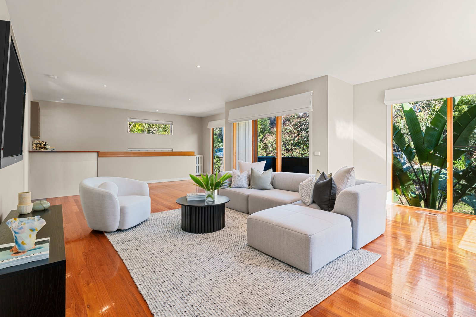 Real Estate and Property in 55 The Ridge, Mount Eliza, VIC