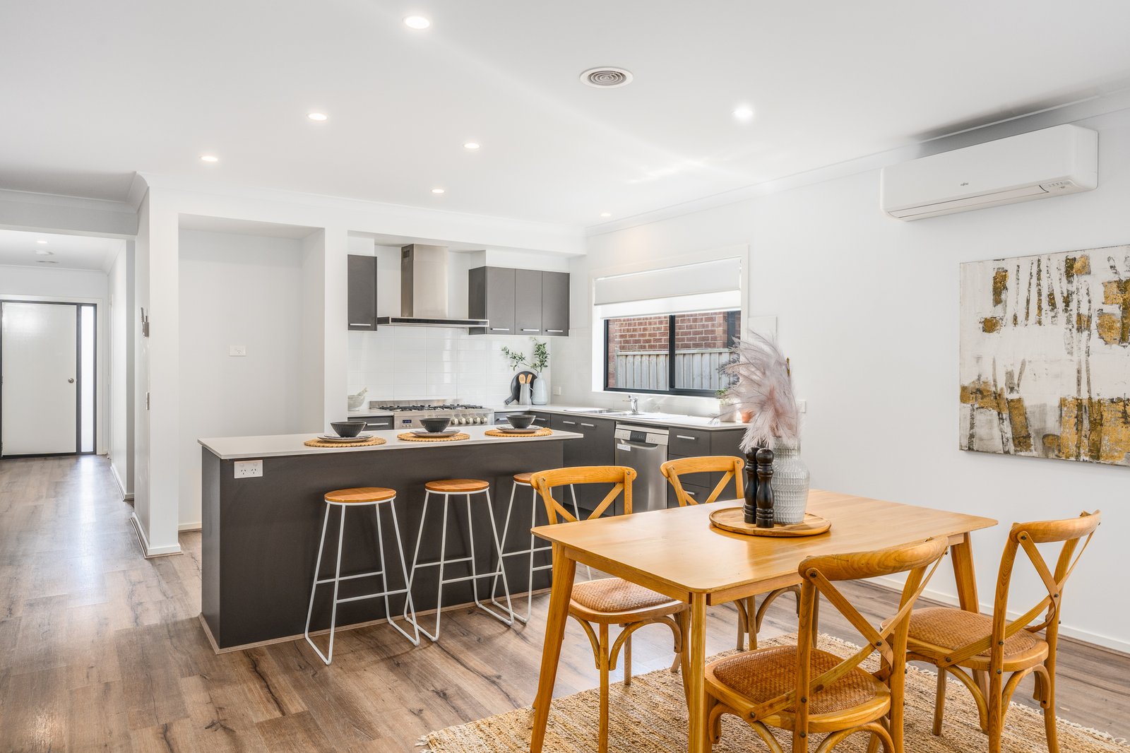 Gallery: 55 Tivoli Drive