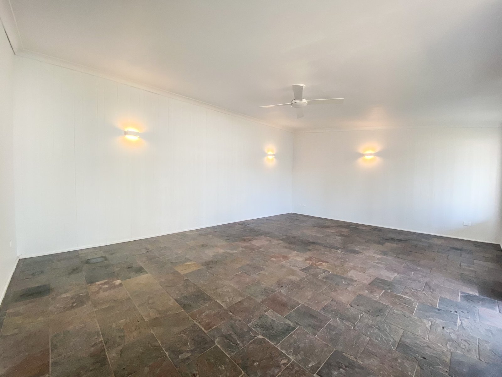 55 Tomaree Road SHOAL BAY 9