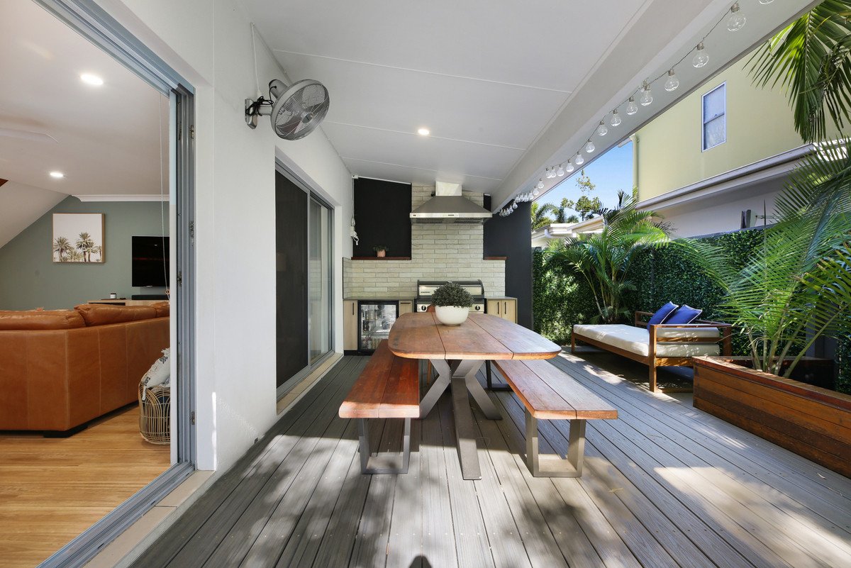 55 Tours Way Burleigh Waters 4