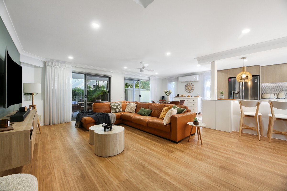 55 Tours Way Burleigh Waters 7