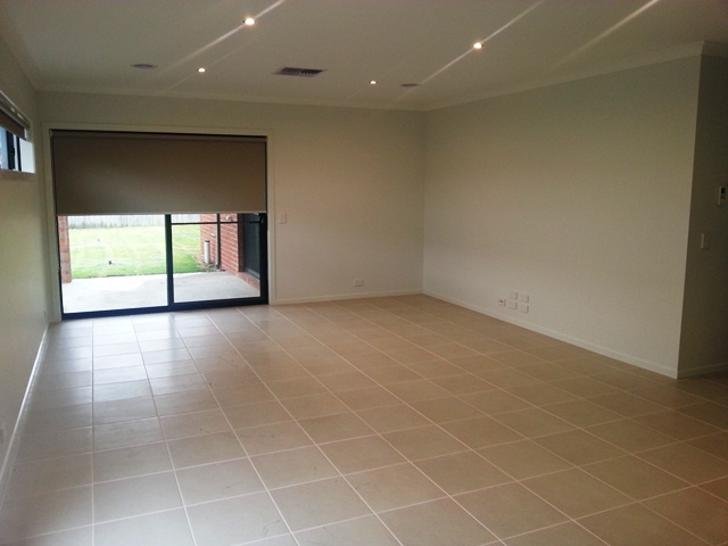 Gallery: 55 Trumper Crescent