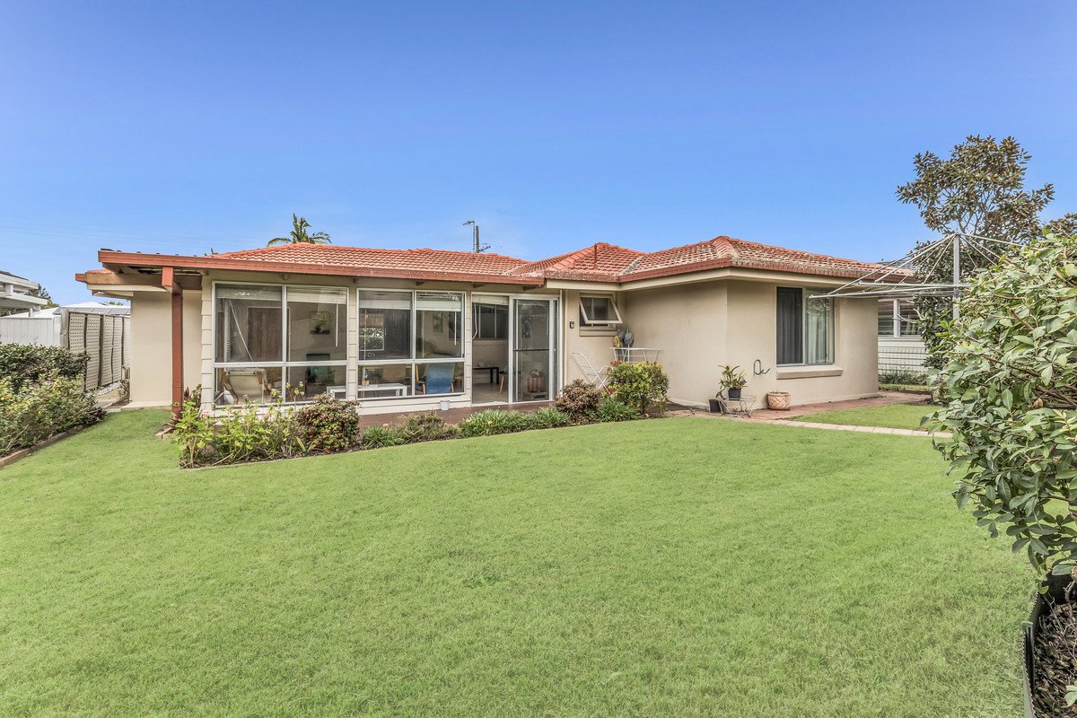 55 Twelfth Avenue Palm Beach 3