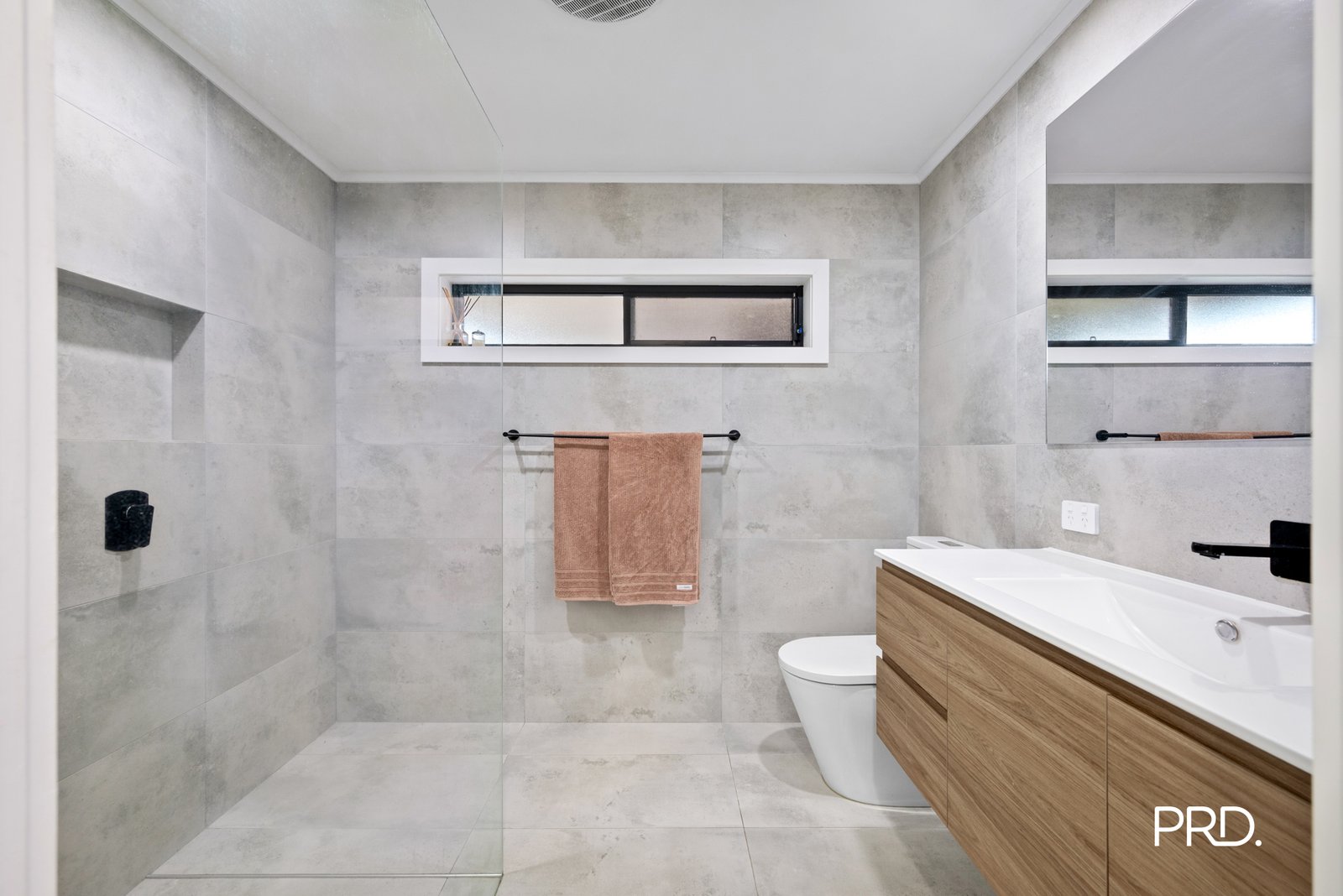 55 Wardell Drive SOUTH PENRITH 9