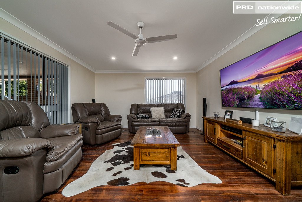 55 Warrawong Street KOORINGAL 4