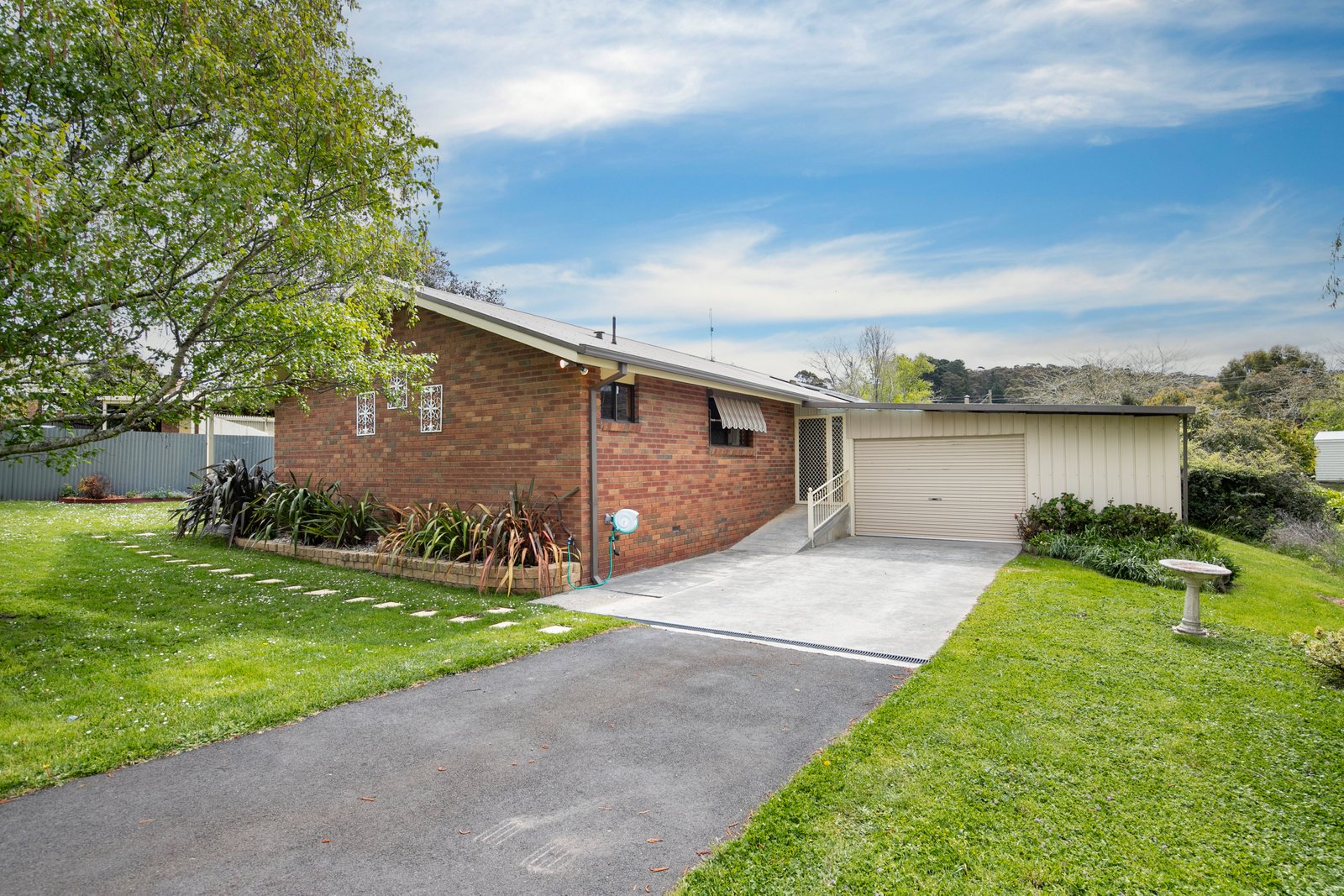 55 Water Street BROWN HILL 4