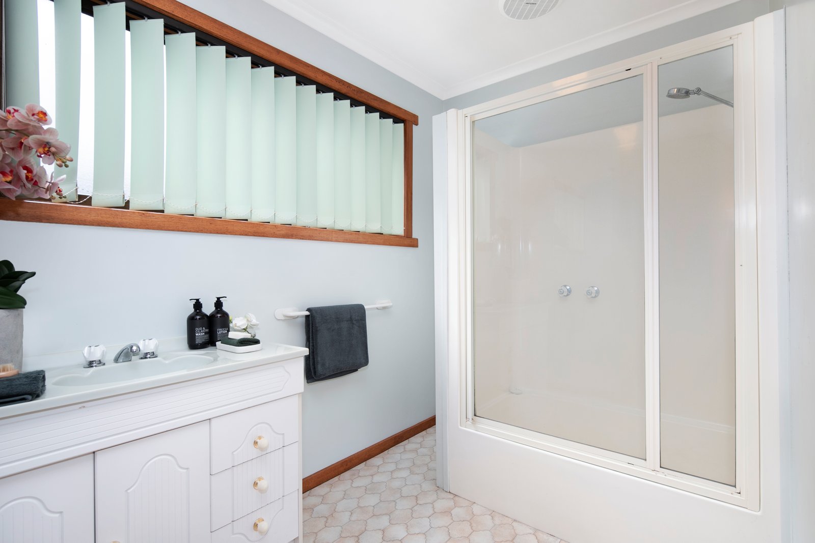 55 Water Street BROWN HILL 13