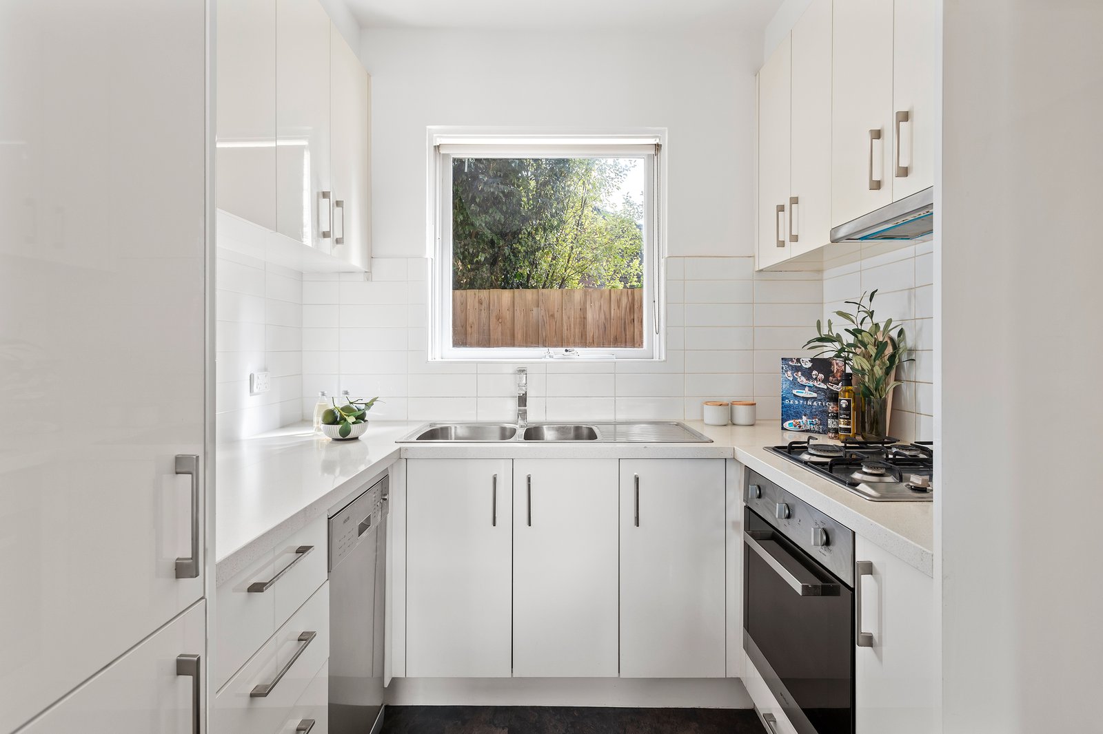 Real Estate and Property in 5/5 Wattle Avenue, Glen Huntly, VIC