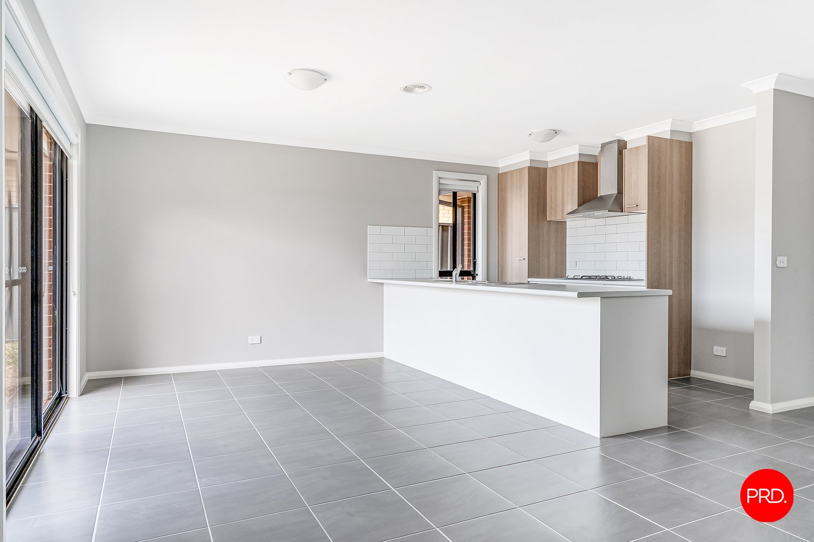 55 Whirrakee Parade HUNTLY 3