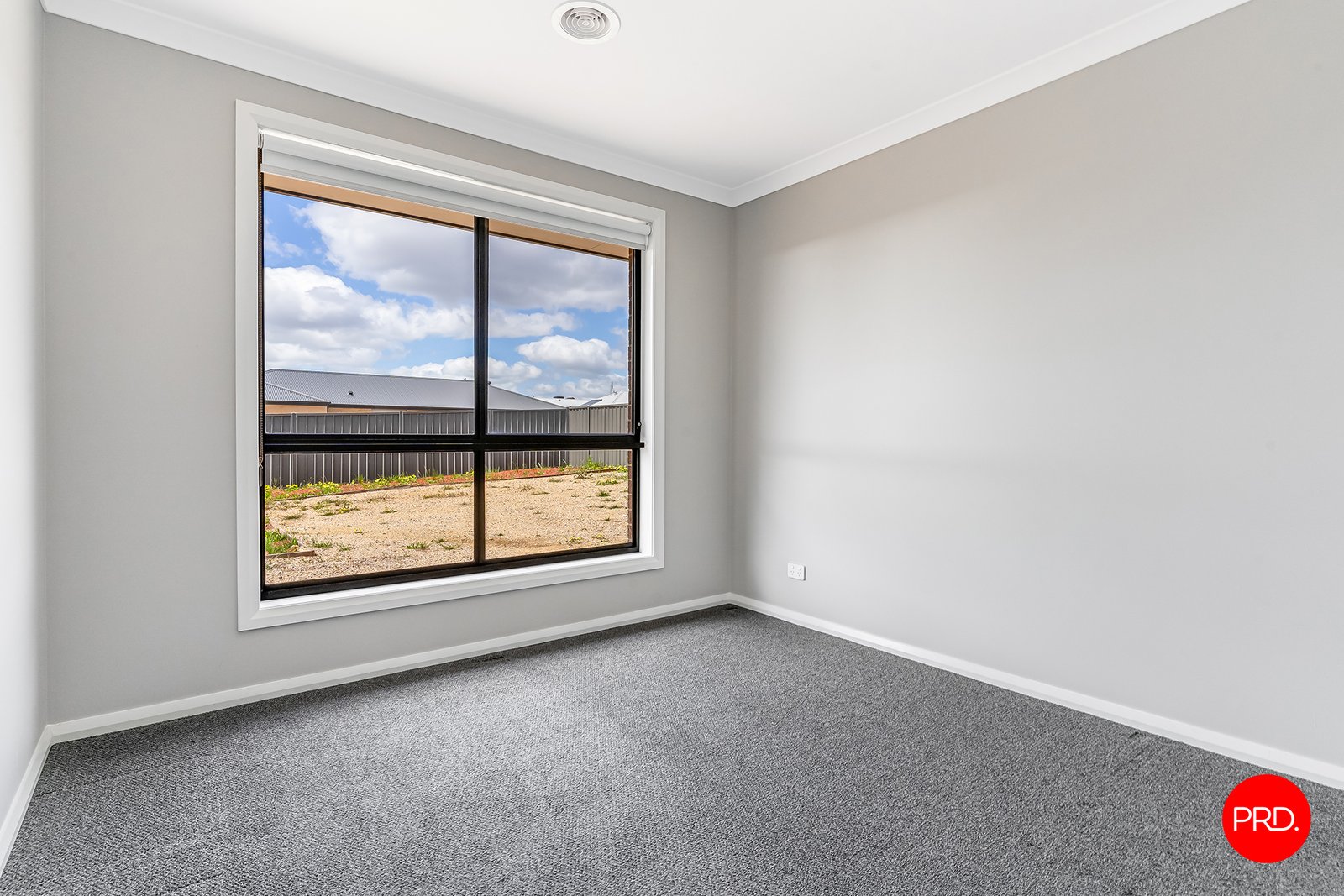 55 Whirrakee Parade HUNTLY 7