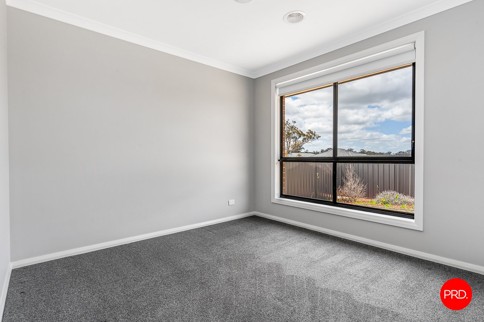 55 Whirrakee Parade HUNTLY 8