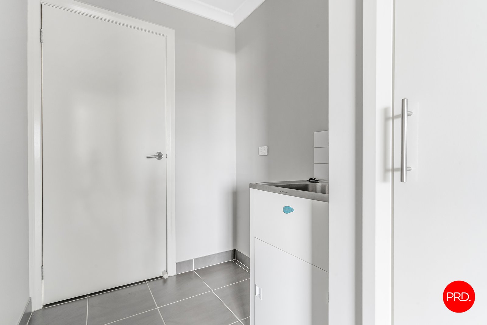 55 Whirrakee Parade HUNTLY 12