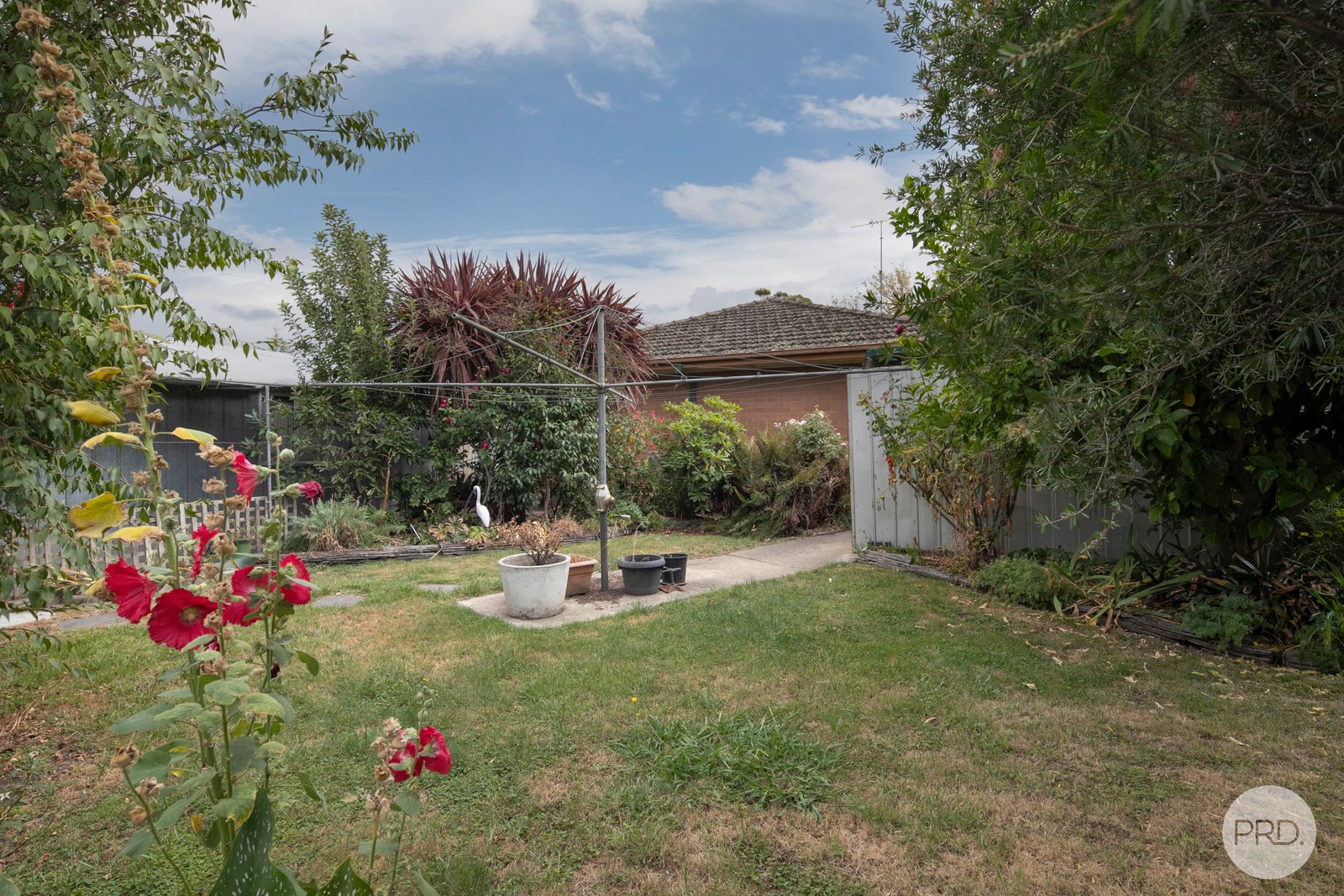 55 Whitelaw Avenue DELACOMBE 11