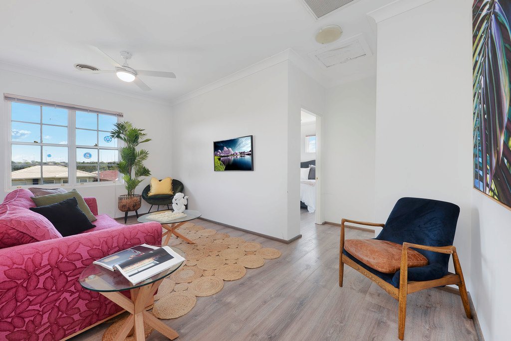 55 Woomera Road LITTLE BAY 9