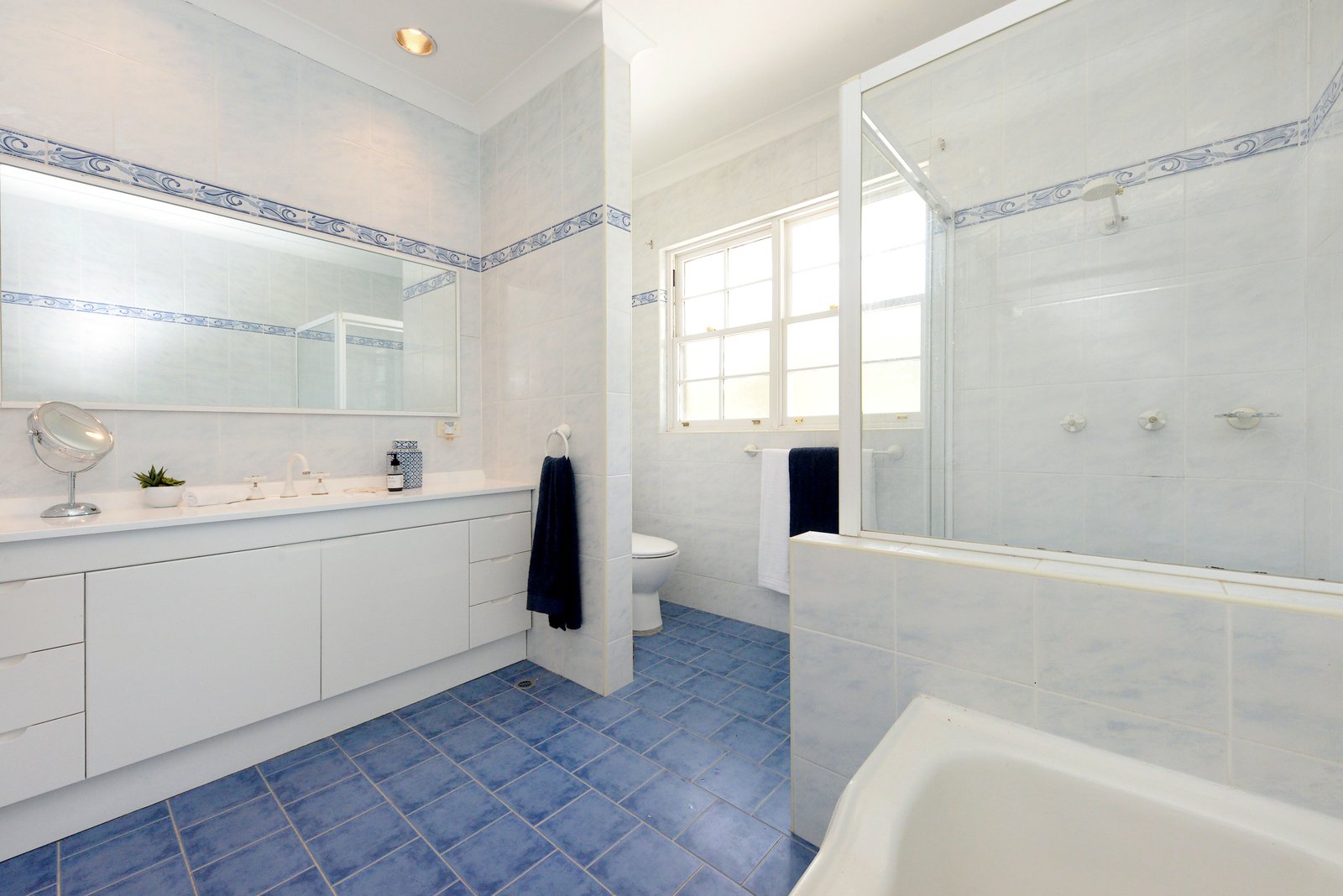 55 Woomera Road LITTLE BAY 16