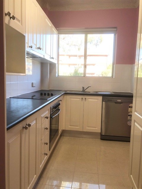 5/50-52 Queen Victoria Street KOGARAH 2