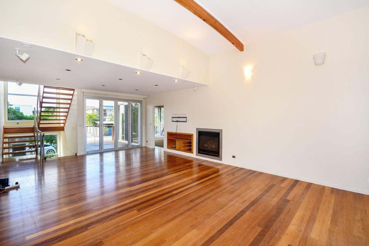 550 Casuarina Way CASUARINA 4