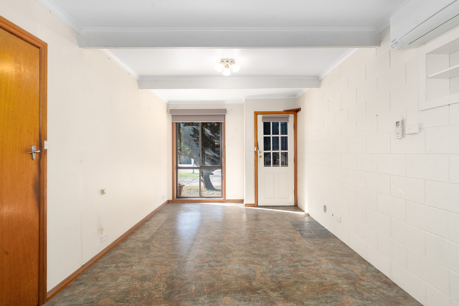 Gallery: 5/51-53 Merlin Crescent