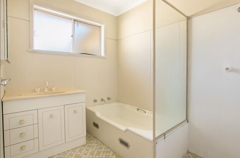 551 Armidale Road TAMWORTH 5