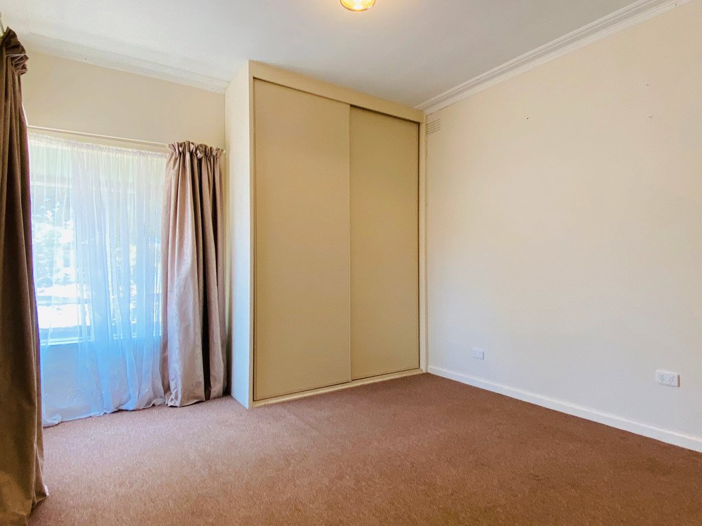 551 Sanders Road LAVINGTON 4