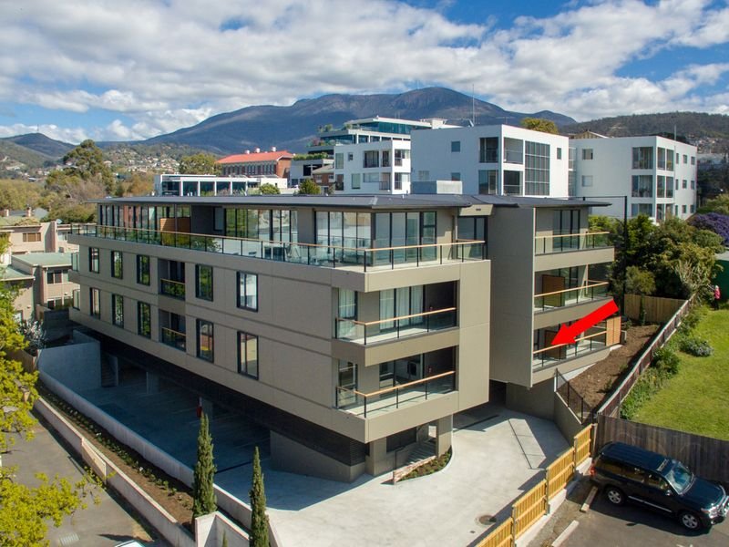 5/51 Sandy Bay Road BATTERY POINT 2