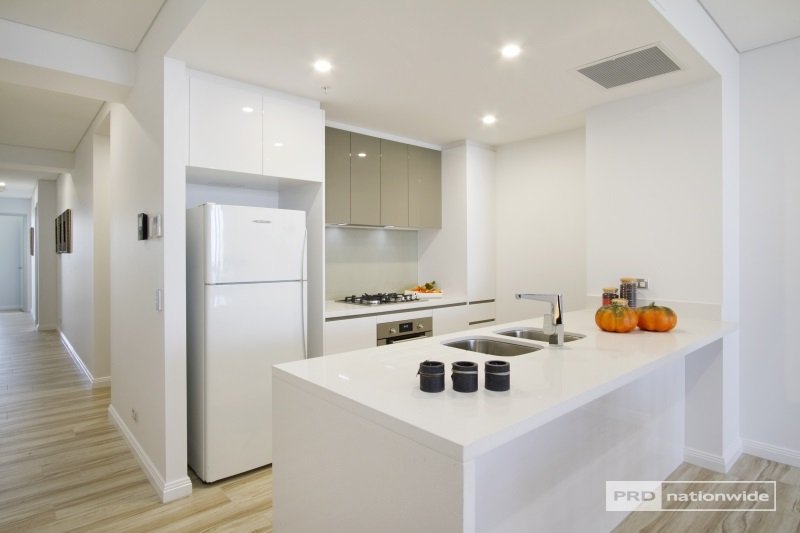 5511/2 Como Crescent SOUTHPORT 3