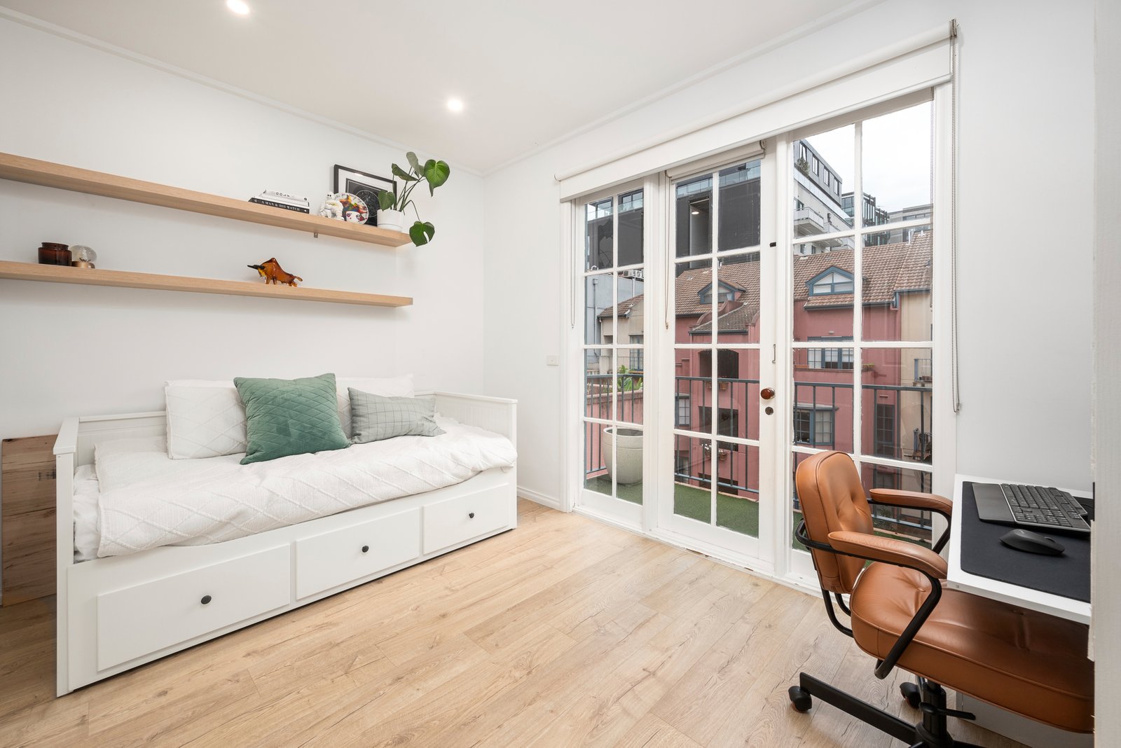 Gallery: 55/151 Fitzroy Street
