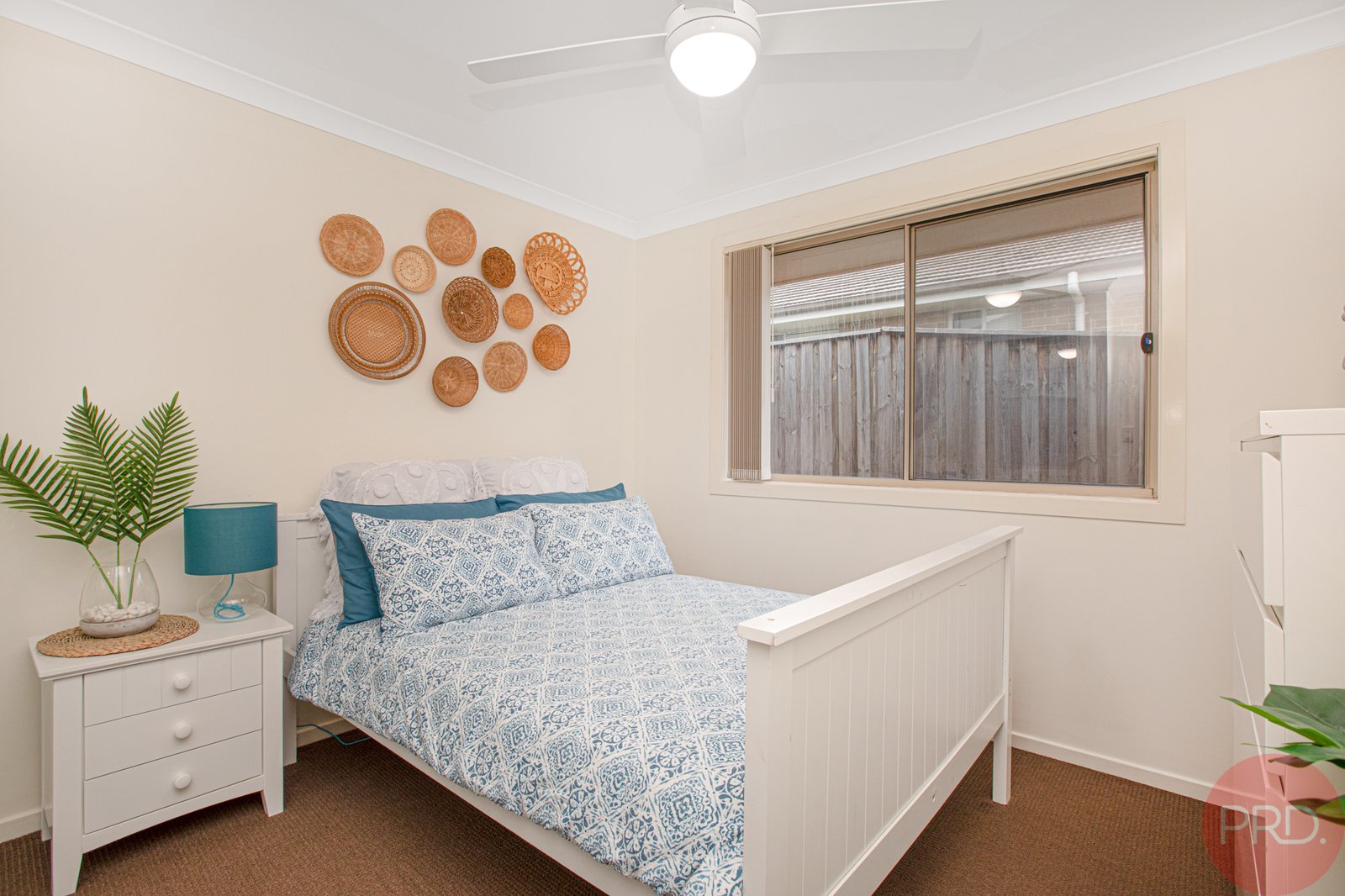 552 Oakhampton Road ABERGLASSLYN 15