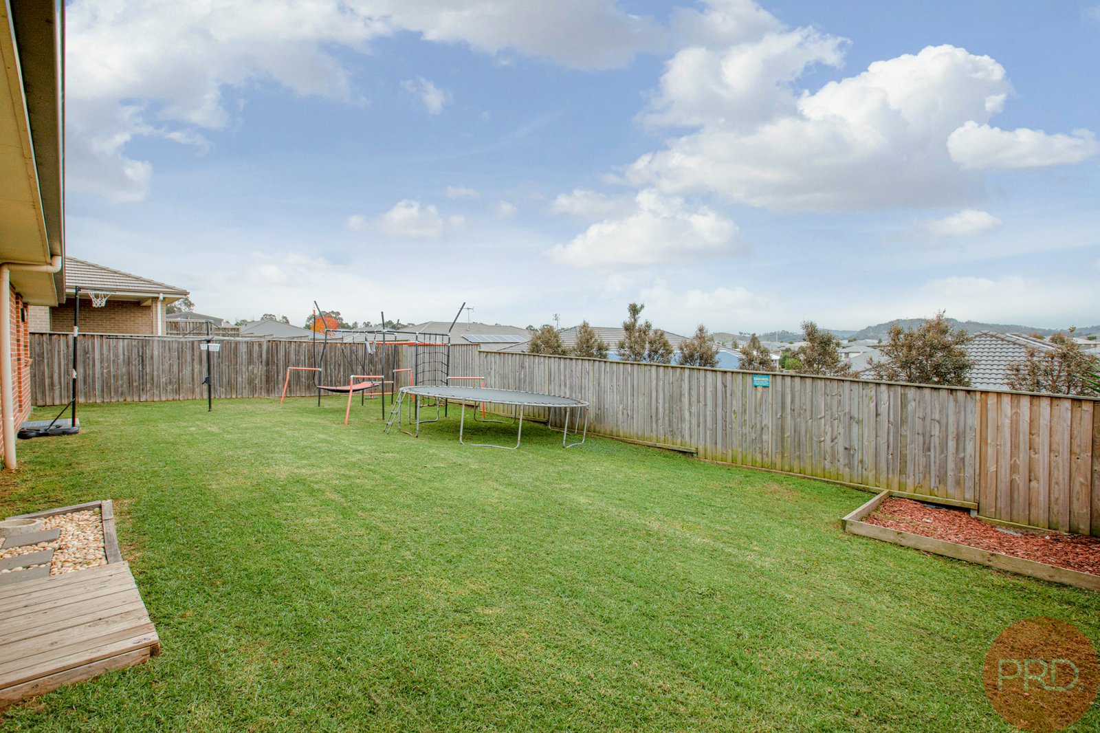 552 Oakhampton Road ABERGLASSLYN 20
