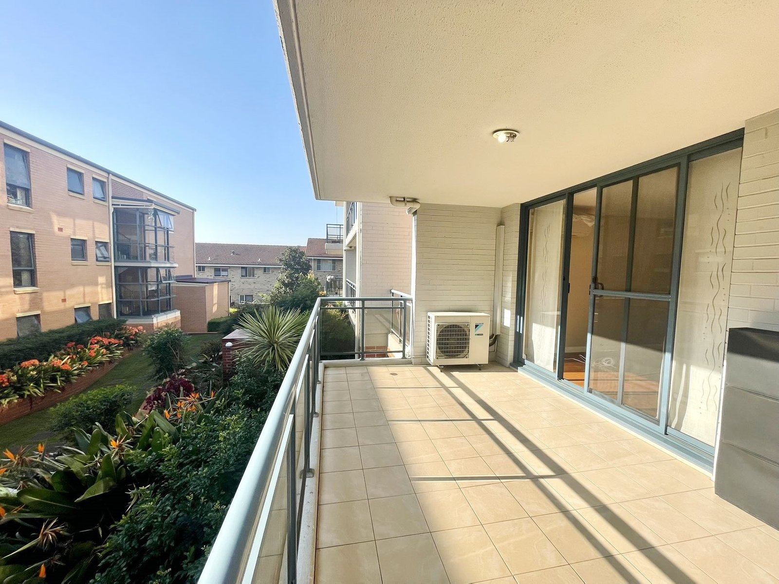 5/52 Woniora Road HURSTVILLE 10