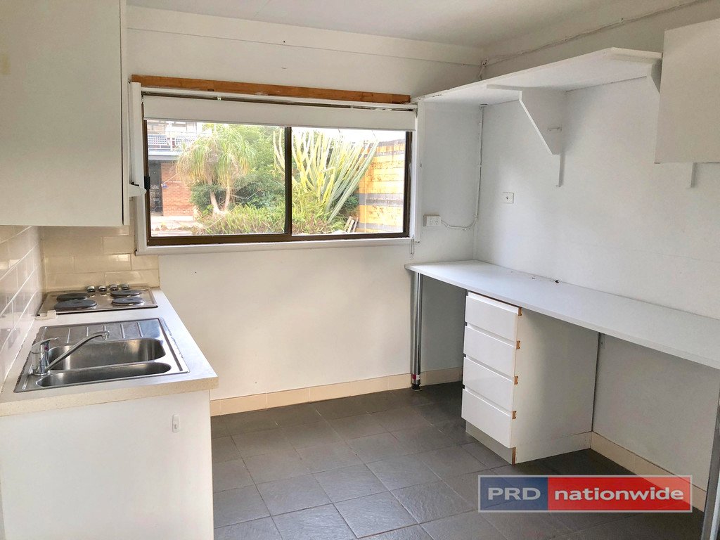552C Henry Lawson Drive EAST HILLS 3