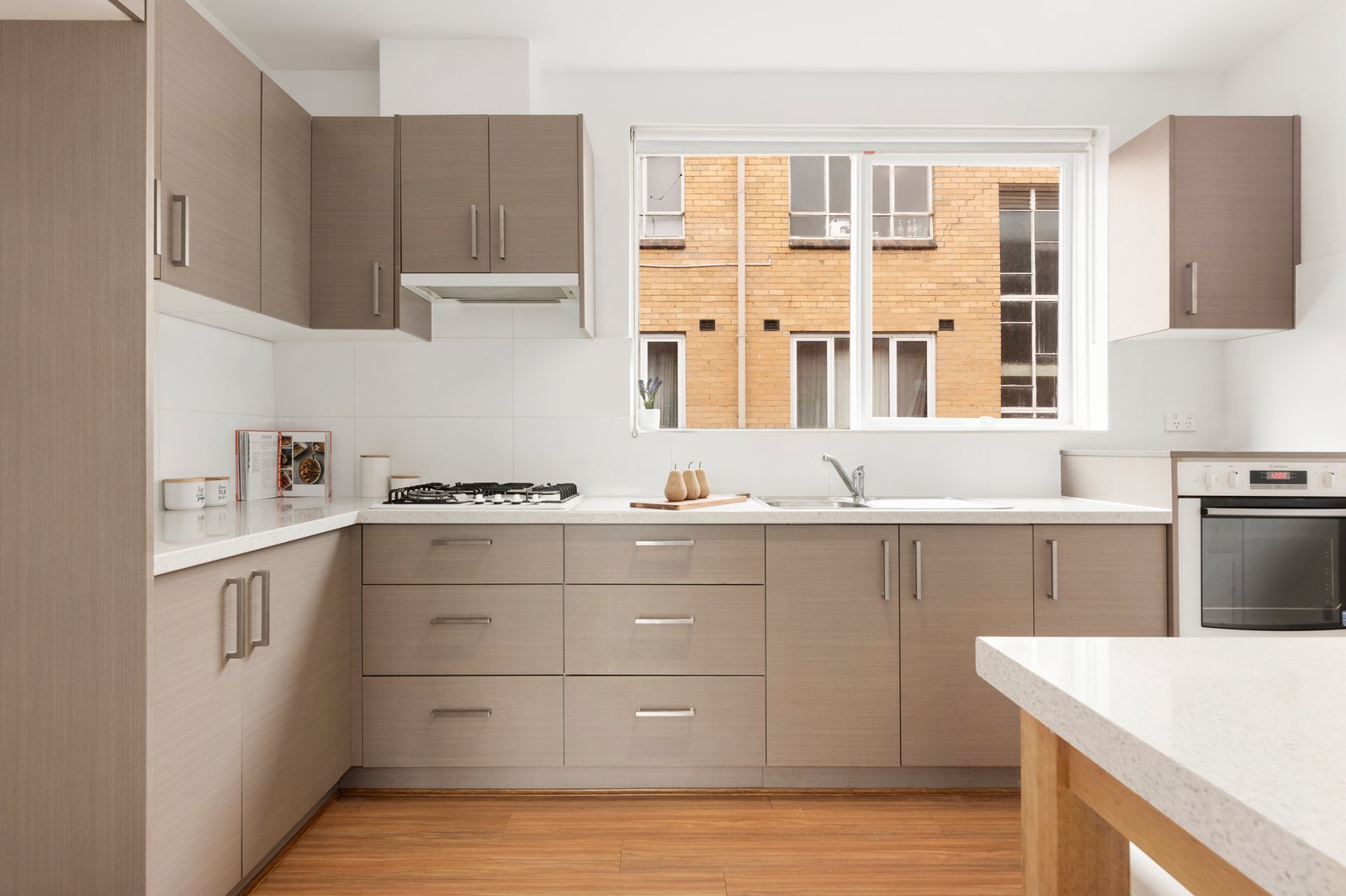 Gallery: 5/53 Hotham Street