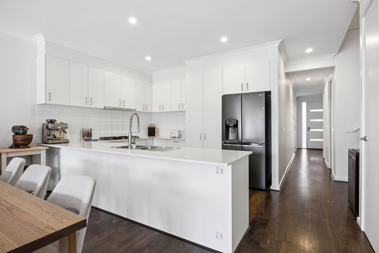 Gallery: 5/53 Tootal Road