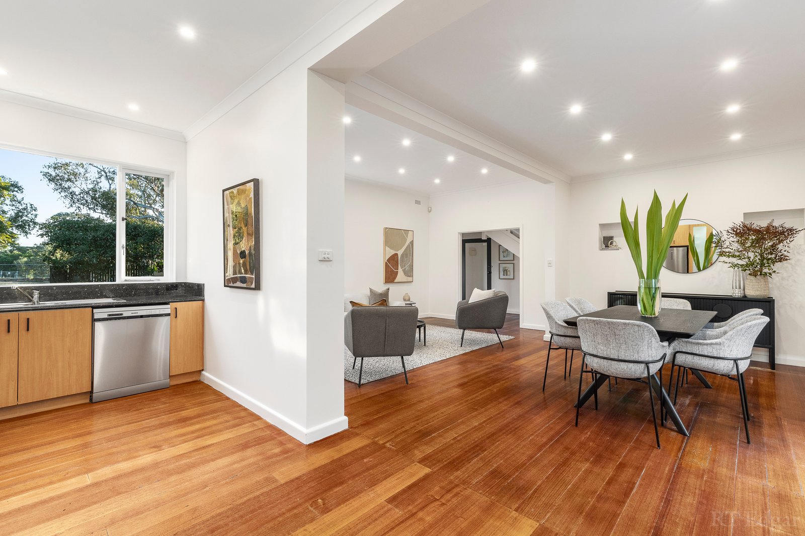 Real Estate and Property in 554 New Street, Brighton, VIC