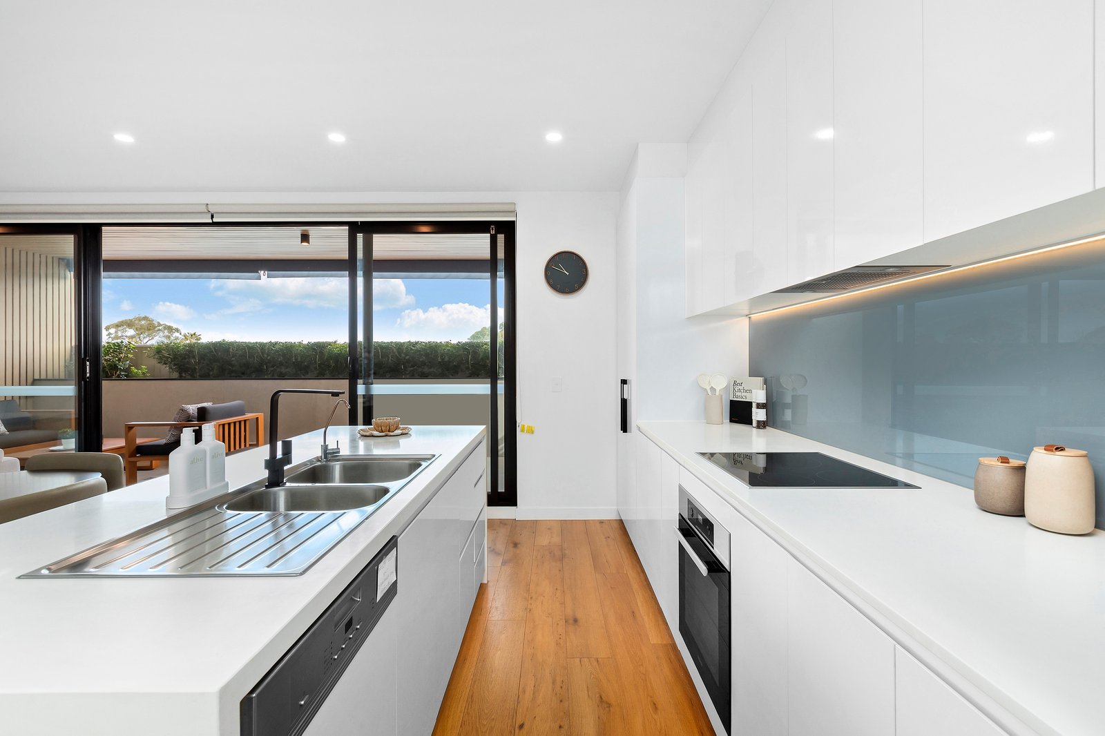 Gallery: 5/547 Hampton Street