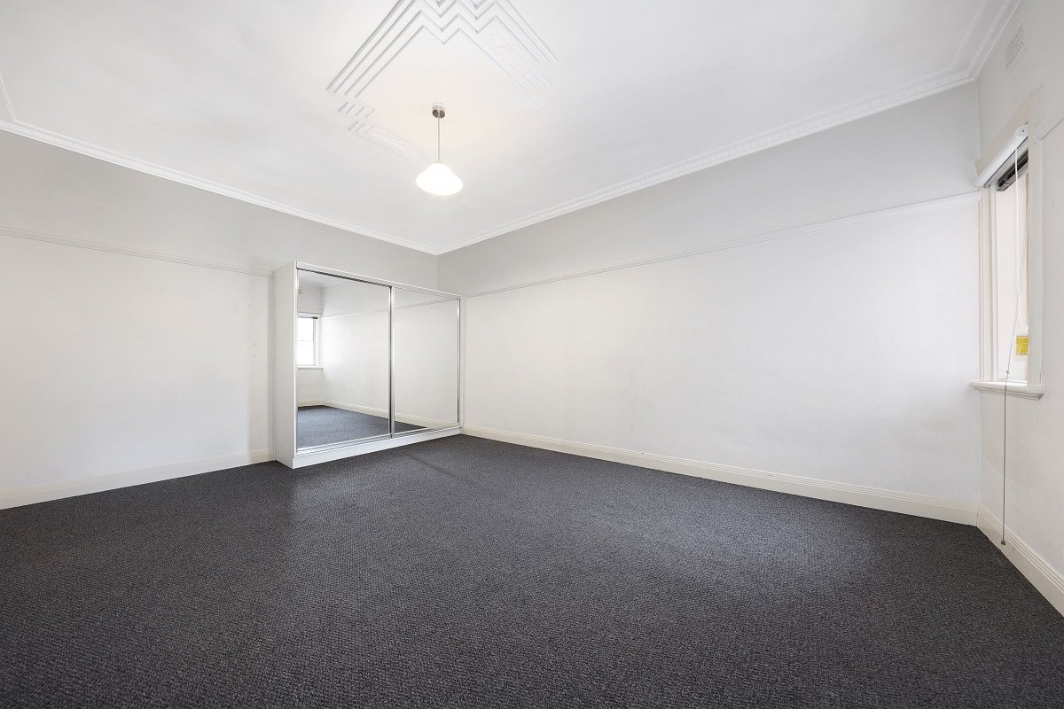 Gallery: 555 Rear North Road