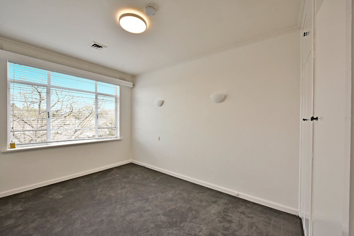 Gallery: 5/558 Toorak Road