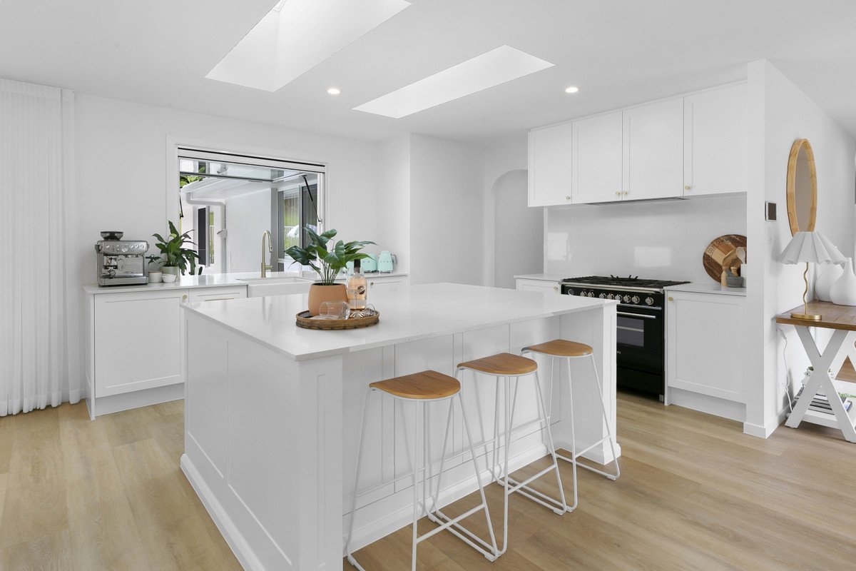 556 Tallebudgera Creek Road Tallebudgera Valley 4